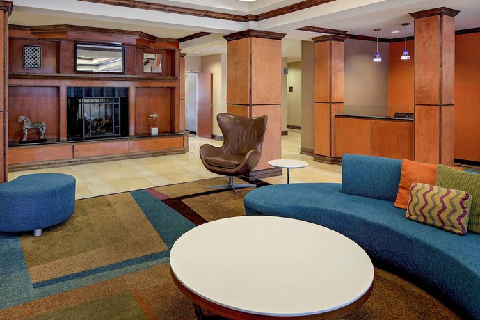 Imagen de los interiores del Hotel Fairfield Inn and Suites By Marriott San Antonio Seaworld. Foto 12
