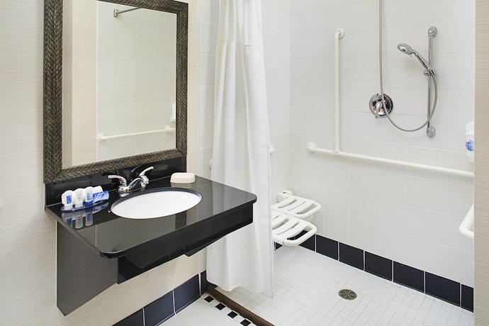 Imagen de la habitación del Hotel Fairfield Inn and Suites By Marriott San Antonio Seaworld. Foto 9
