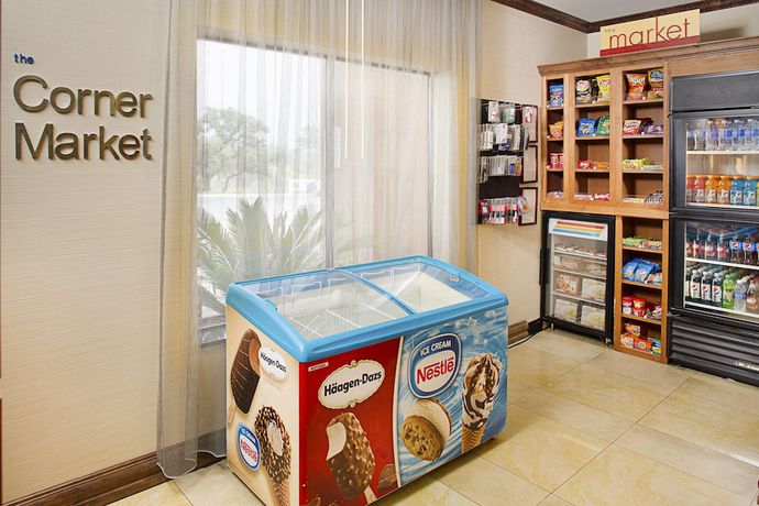 Imagen del bar/restaurante del Hotel Fairfield Inn and Suites By Marriott San Antonio Seaworld. Foto 6