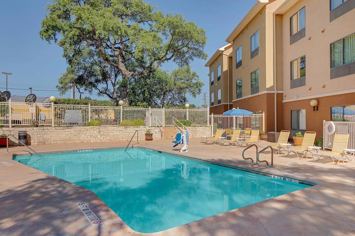 Imagen general del Hotel Fairfield Inn and Suites By Marriott San Antonio Seaworld. Foto 2