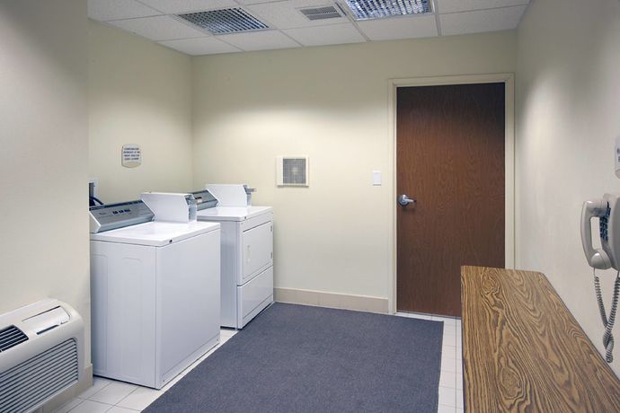 Imagen de los interiores del Hotel Fairfield Inn and Suites By Marriott San Bernardino. Foto 7