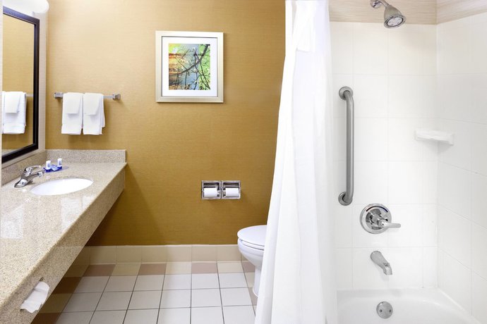 Imagen de la habitación del Hotel Fairfield Inn and Suites By Marriott San Bernardino. Foto 5