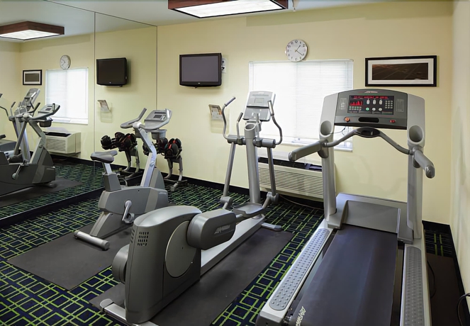 Imagen de los interiores del Hotel Fairfield Inn and Suites By Marriott San Francisco San Carlos. Foto 12