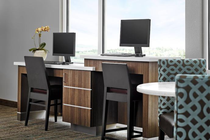 Imagen de los interiores del Hotel Fairfield Inn and Suites By Marriott San Jose North/silicon Valley. Foto 11