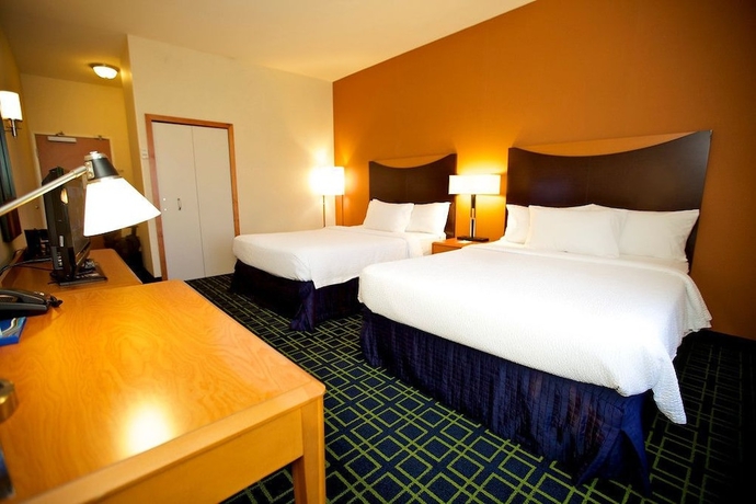 Imagen de la habitación del Hotel Fairfield Inn and Suites By Marriott Santa Maria. Foto 5