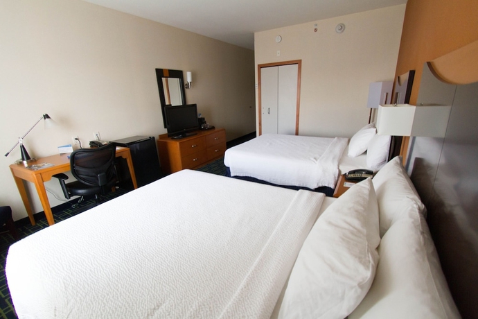 Imagen de la habitación del Hotel Fairfield Inn and Suites By Marriott Santa Maria. Foto 7