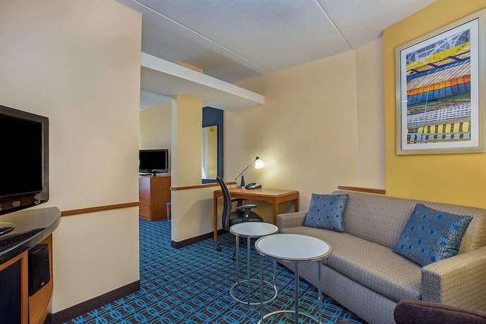 Imagen de la habitación del Hotel Fairfield Inn and Suites By Marriott Sevierville Kodak. Foto 2