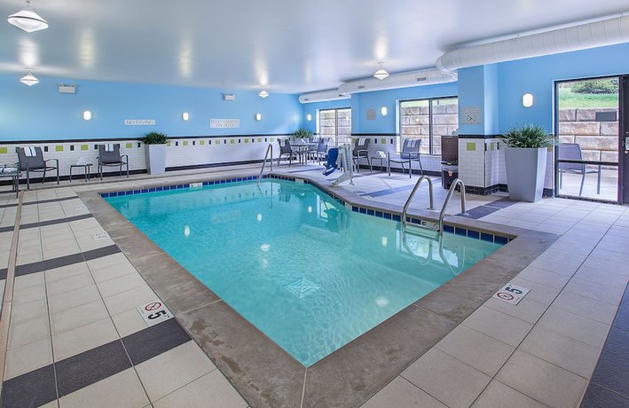 Imagen de la piscina del Hotel Fairfield Inn and Suites By Marriott Sevierville Kodak. Foto 18