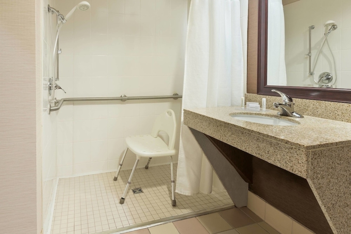 Imagen de la habitación del Hotel Fairfield Inn and Suites By Marriott Springdale. Foto 13