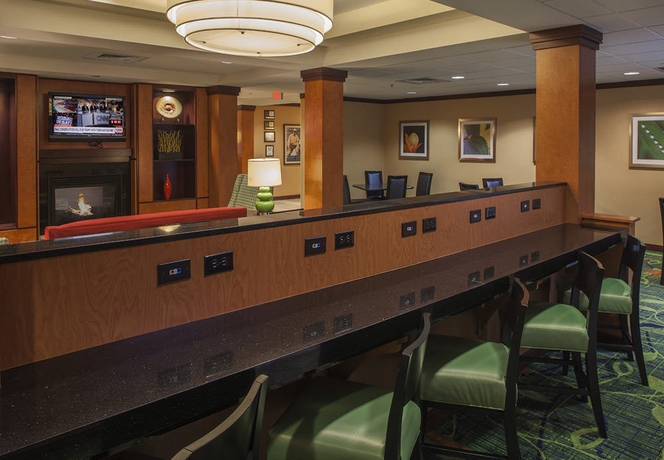 Imagen de los interiores del Hotel Fairfield Inn and Suites By Marriott St. Augustine I-95. Foto 11
