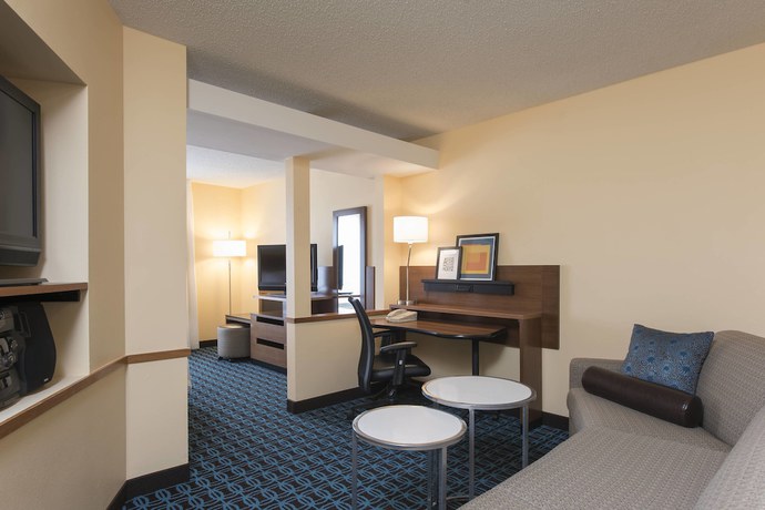 Imagen de la habitación del Hotel Fairfield Inn and Suites By Marriott St Charles. Foto 15
