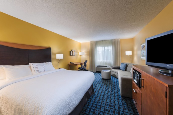 Imagen de la habitación del Hotel Fairfield Inn and Suites By Marriott St Petersburg Clearwater. Foto 12