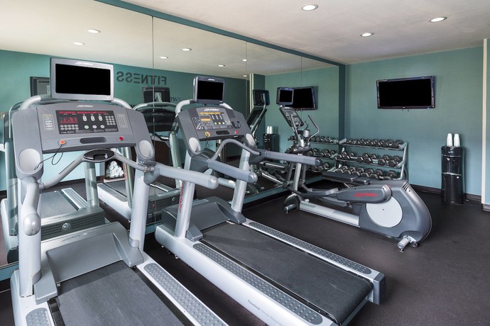 Imagen de los interiores del Hotel Fairfield Inn and Suites By Marriott St Petersburg Clearwater. Foto 18