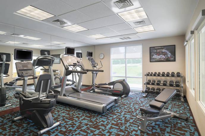 Imagen de los interiores del Hotel Fairfield Inn and Suites By Marriott State College. Foto 11