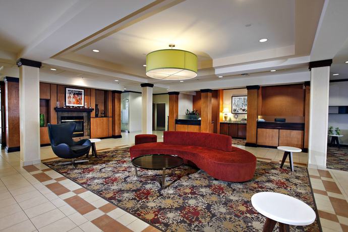 Imagen de los interiores del Hotel Fairfield Inn and Suites By Marriott Sudbury. Foto 11