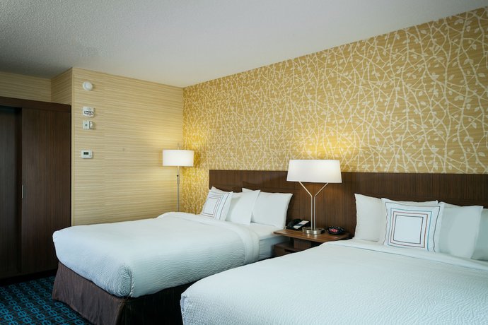 Imagen del bar/restaurante del Hotel Fairfield Inn and Suites By Marriott Tacoma Dupont. Foto 5