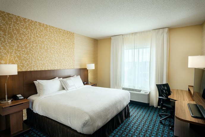 Imagen de la habitación del Hotel Fairfield Inn and Suites By Marriott Tacoma Dupont. Foto 13
