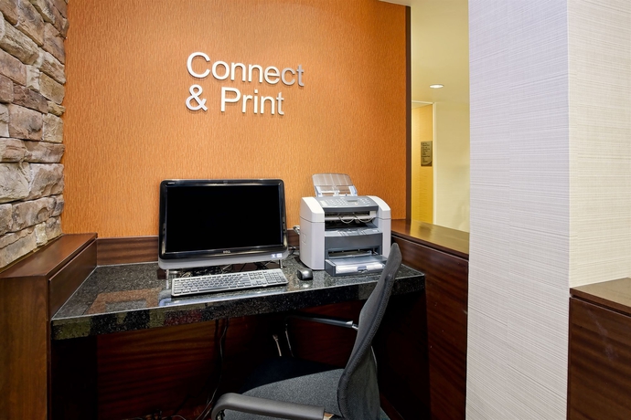 Imagen de los interiores del Hotel Fairfield Inn and Suites By Marriott Tampa Brandon. Foto 13