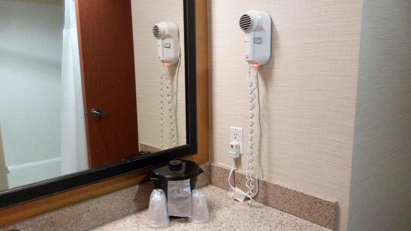 Imagen de la habitación del Hotel Fairfield Inn and Suites By Marriott Tifton. Foto 4