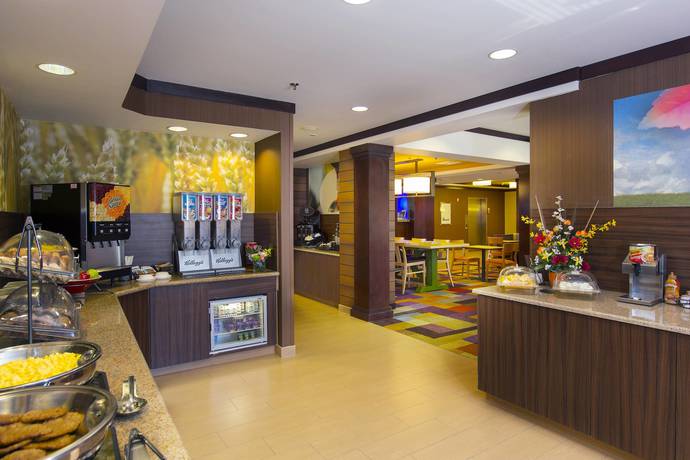 Imagen de los interiores del Hotel Fairfield Inn and Suites By Marriott Tifton. Foto 12