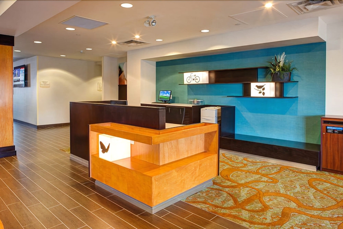 Imagen de los interiores del Hotel Fairfield Inn and Suites By Marriott Toronto Brampton. Foto 17