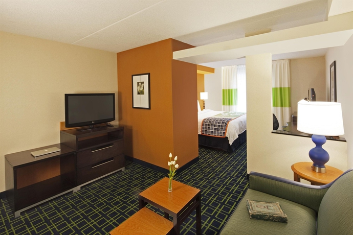Imagen de los interiores del Hotel Fairfield Inn and Suites By Marriott Toronto Mississauga. Foto 11