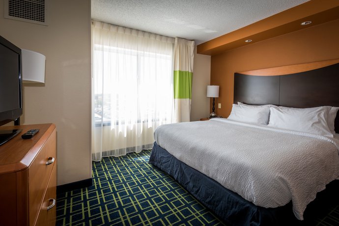 Imagen de la habitación del Hotel Fairfield Inn and Suites By Marriott Tupelo. Foto 13