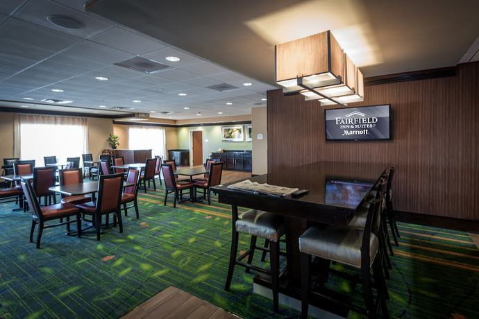 Imagen del bar/restaurante del Hotel Fairfield Inn and Suites By Marriott Tupelo. Foto 4