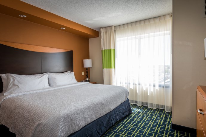 Imagen de la habitación del Hotel Fairfield Inn and Suites By Marriott Tupelo. Foto 15