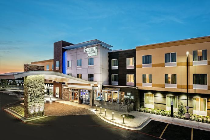 Imagen general del Hotel Fairfield Inn and Suites By Marriott Van Canton Area. Foto 1