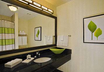 Imagen de la habitación del Hotel Fairfield Inn and Suites By Marriott White Marsh. Foto 7