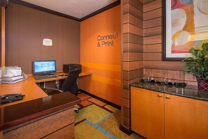 Imagen de los interiores del Hotel Fairfield Inn and Suites By Marriott Wilson. Foto 17