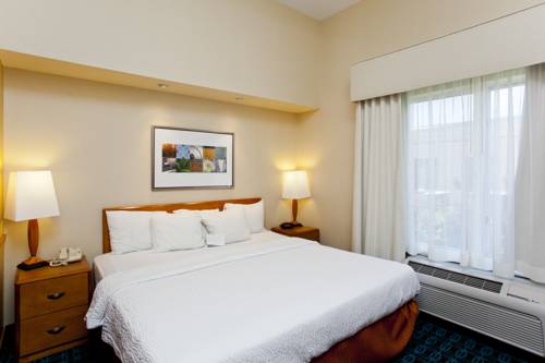 Imagen de la habitación del Hotel Fairfield Inn and Suites By Marriott Winchester. Foto 7