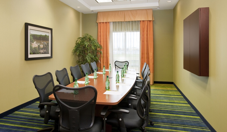 Imagen de los interiores del Hotel Fairfield Inn and Suites By Marriott Winnipeg. Foto 10