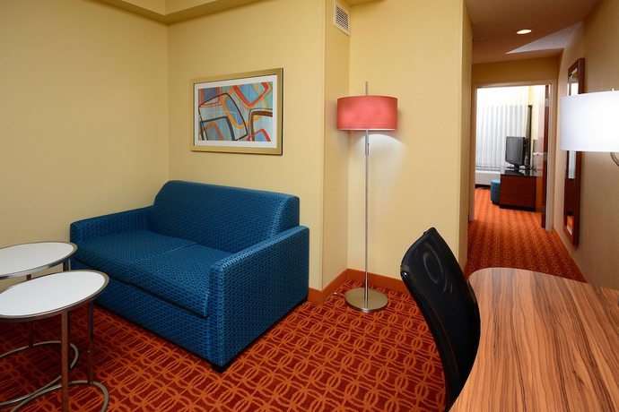 Imagen de la habitación del Hotel Fairfield Inn and Suites By Marriott Winston-salem Hanes Mall. Foto 11