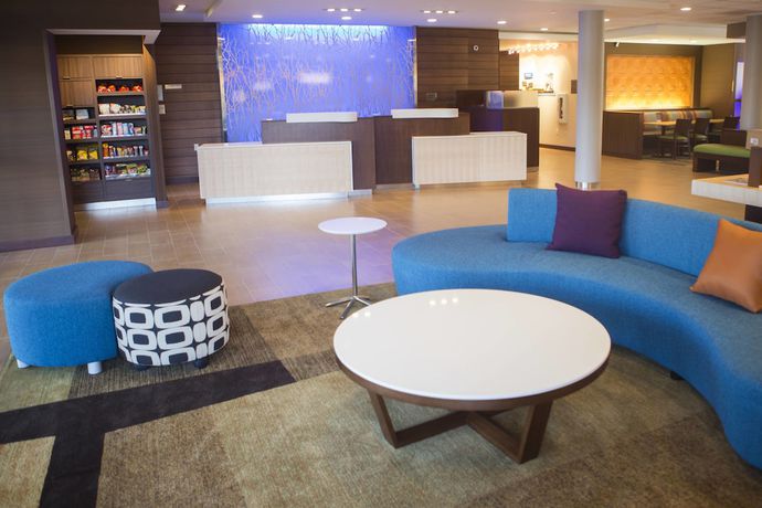Imagen de los interiores del Hotel Fairfield Inn and Suites Cambridge. Foto 18