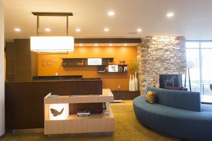 Imagen de los interiores del Hotel Fairfield Inn and Suites Cambridge. Foto 19