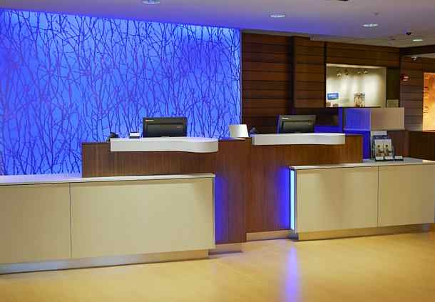 Imagen de los interiores del Hotel Fairfield Inn and Suites Canton South. Foto 6