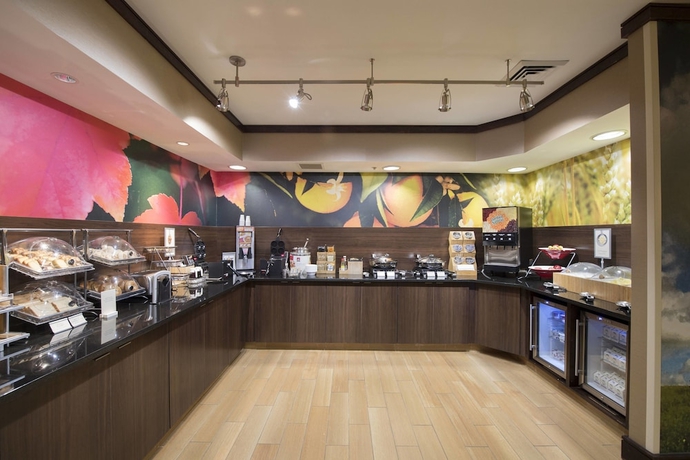 Imagen del bar/restaurante del Hotel Fairfield Inn and Suites Charleston North/university Area. Foto 5