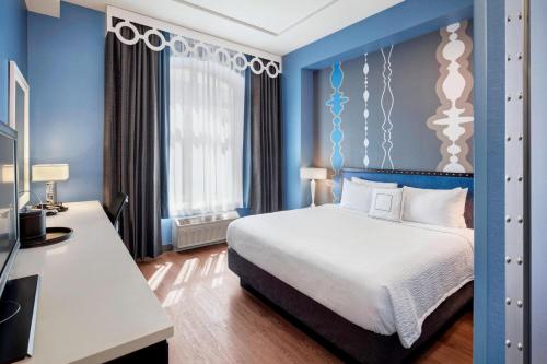 Imagen de la habitación del Hotel Fairfield Inn and Suites Chicago Downtown / Magnificent Mile. Foto 17