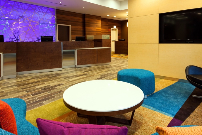 Imagen de los interiores del Hotel Fairfield Inn and Suites Chicago Downtown/river North. Foto 13