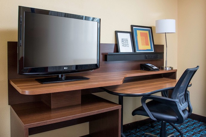 Imagen de la habitación del Hotel Fairfield Inn and Suites Chicago Tinley Park. Foto 8