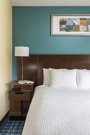 Imagen de la habitación del Hotel Fairfield Inn and Suites Chicago Tinley Park. Foto 10