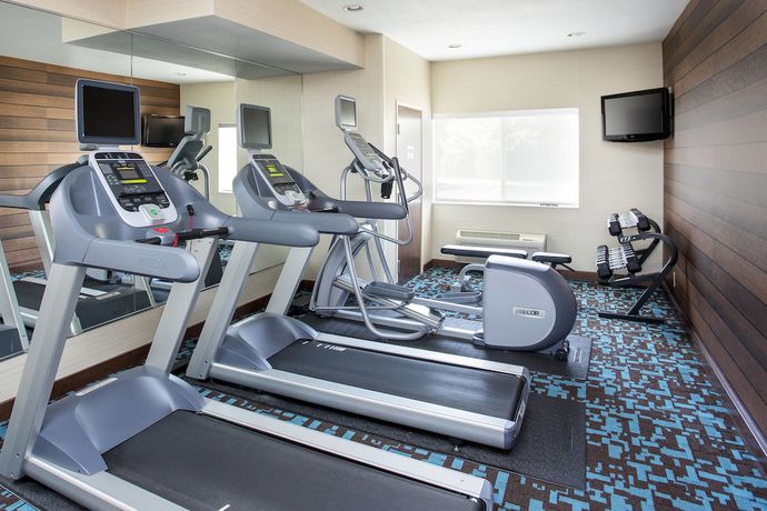 Imagen de los interiores del Hotel Fairfield Inn and Suites Chicago Tinley Park. Foto 14