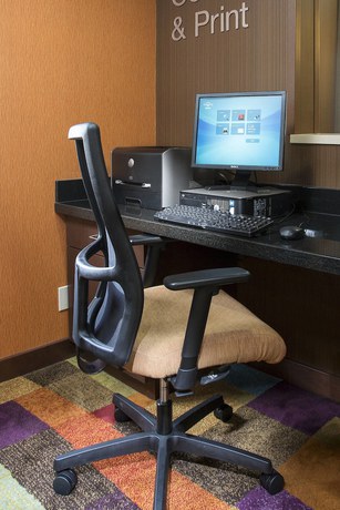 Imagen de los interiores del Hotel Fairfield Inn and Suites Chicago Tinley Park. Foto 16