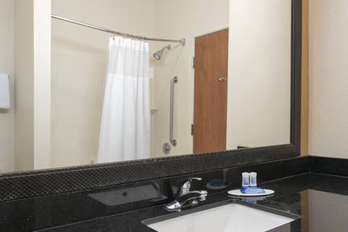 Imagen de la habitación del Hotel Fairfield Inn and Suites Columbus East. Foto 8