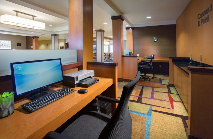 Imagen de los interiores del Hotel Fairfield Inn and Suites Columbus OSU. Foto 16