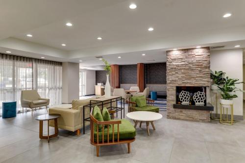 Imagen general del Hotel Fairfield Inn and Suites Dallas Las Colinas. Foto 6