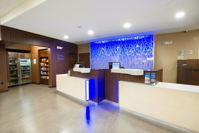 Imagen de los interiores del Hotel Fairfield Inn and Suites Dallas Plano North. Foto 16