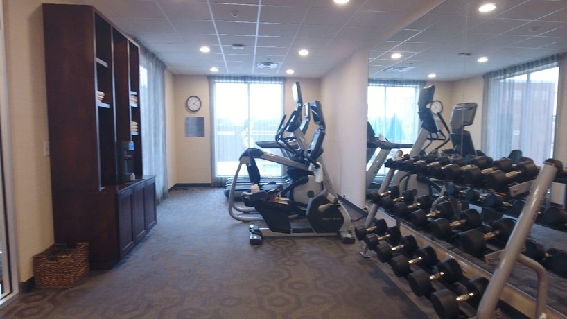 Imagen de los interiores del Hotel Fairfield Inn and Suites Dallas Plano North. Foto 17